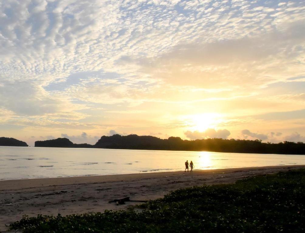 Seesea Resort Satun Exterior foto
